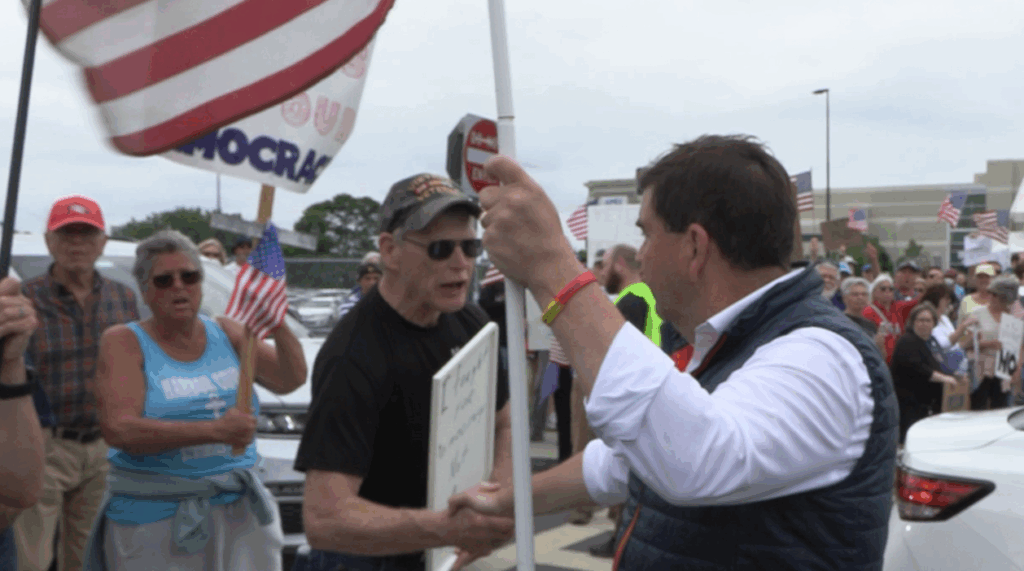 Rep. John Mannion (D-NY) speaks to protesters at Syracuse's "No Kings Day" protest. © 2025 Jack Ziskin